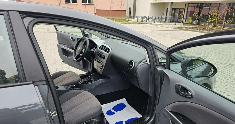 Seat Leon cena 22900 przebieg: 209000, rok produkcji 2010 z Krosno Odrzańskie małe 232